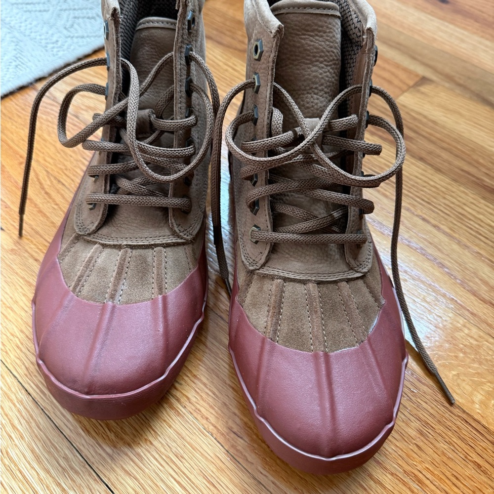 L.L. Bean bar harbor duck boots tan suede w red pink rubber toe;worn1x perfect